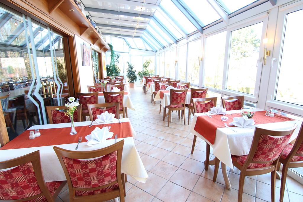 Hotel - Restaurant Berghof Бергхаузен Экстерьер фото